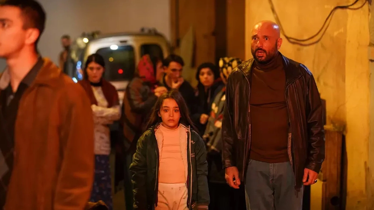 Taçsız Prenses 2. Bölüm İzle! Full FOX TV Taçsız Prenses yeni bölüm tek parça izle
