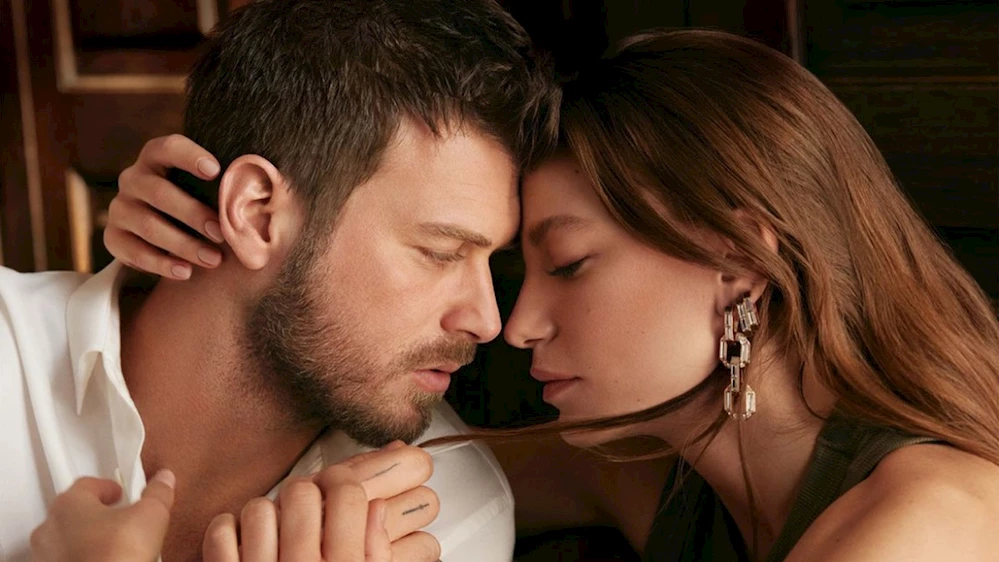 Kıvanç Tatlıtuğ ve Serenay Sarıkaya