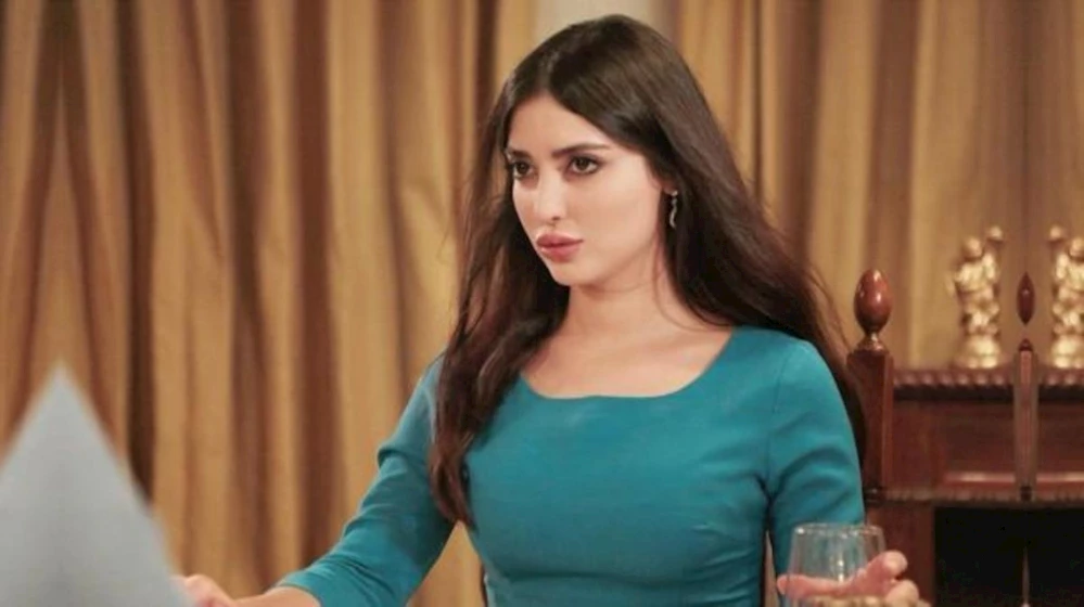 Melike İpek Yalova Kimdir? Ünlü Oyuncu Melike İpek Yalova Kimdir? Kaç Yaşında, Nereli?