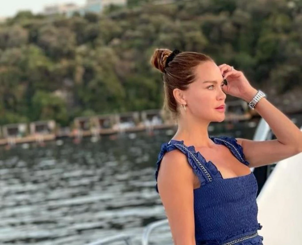Ebru Şallı Kimdir? Ünlü Sunucu Ebru Şallı Kimdir? Kaç Yaşında, Nereli?