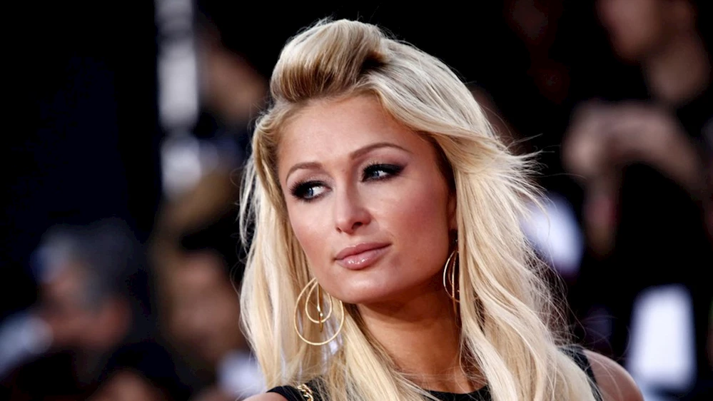 Paris Hilton Anne Oldu!..
