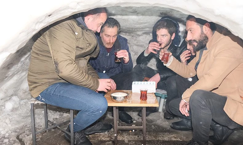 Bitlis’te “iglo” ev büyük ilgi gördü