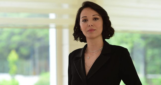 Burcu Karakaya Kimdir? Ünlü Oyuncu Burcu Karakaya Kimdir? Kaç Yaşında, Nereli?