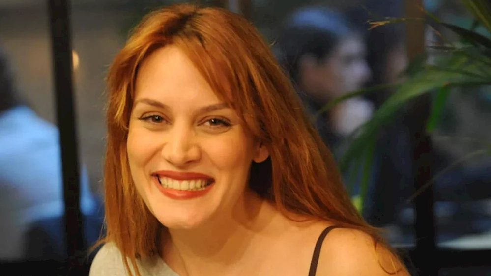 Ebru Cündübeyoğlu Kimdir? Ünlü Oyuncu Ebru Cündübeyoğlu Kimdir? Kaç Yaşında, Nereli?