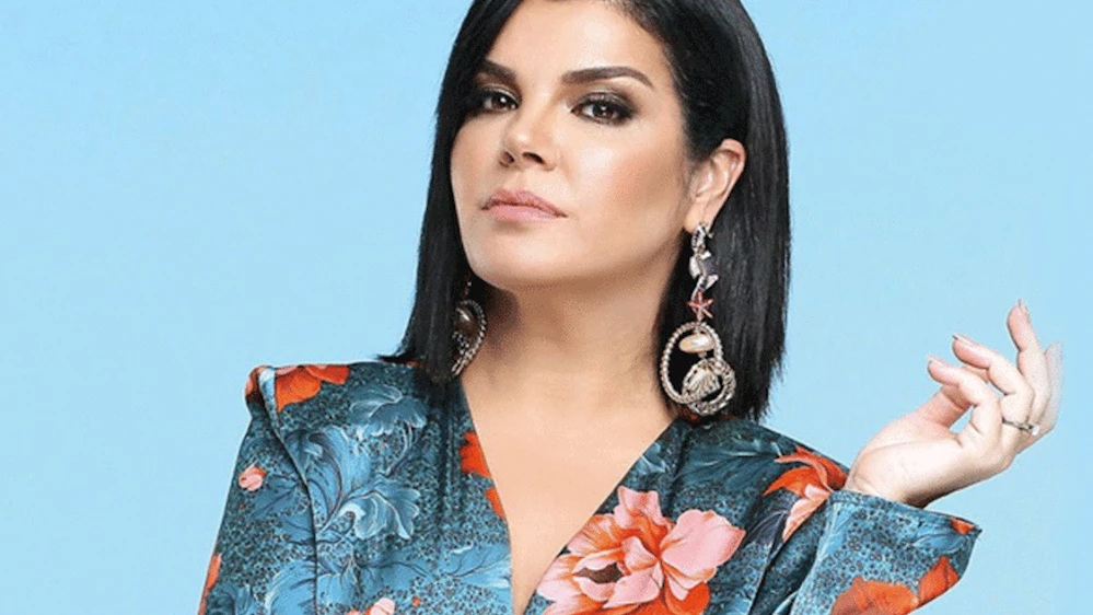Elif Karlı Kimdir? Ünlü Şarkıcı Elif Karlı Kimdir? Kaç Yaşında, Nereli?