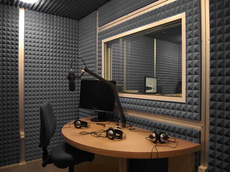 Ses Yalıtımı İçin Akustik Sünger Nasıl Uygulanır?