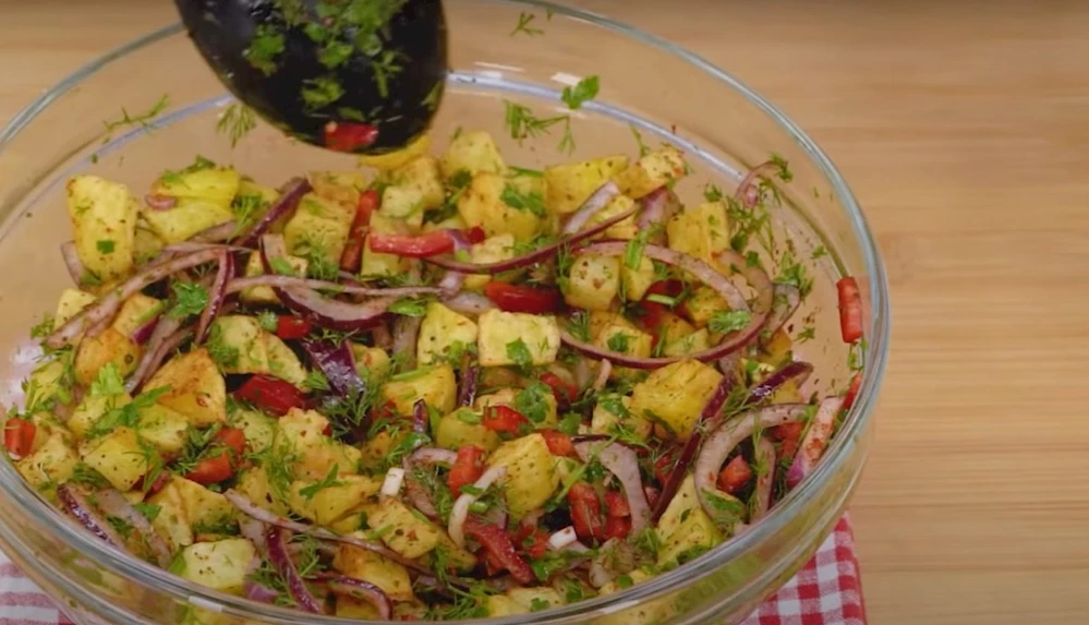Patates Salatası Tarifi! Patates Salatası Nasıl Yapılır? Patates Salatası Püf Noktaları!