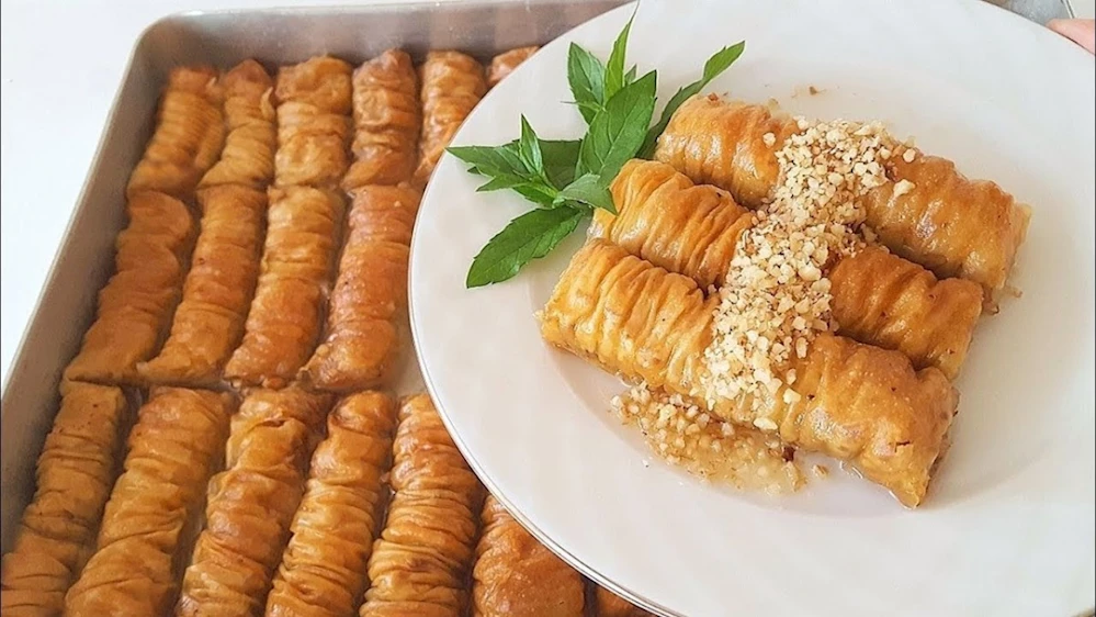 Cevizli Burma Baklava Nasıl Yapılır? Cevizli Burma Baklava Tarifi... Cevizli Burma Baklava Malzemeleri Nelerdir?