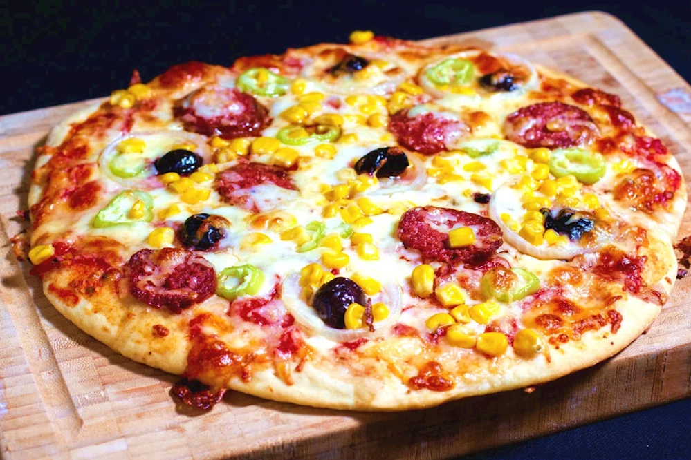 Kolay Pizza Nasıl Yapılır? Kolay Pizza Tarifi... Kolay Pizza Malzemeleri Nelerdir?