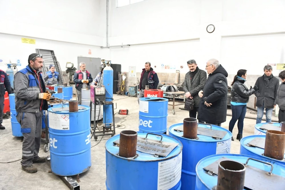 Belediye Başkanı Gökhan, Soba İmalatı Çalışmasını İnceledi