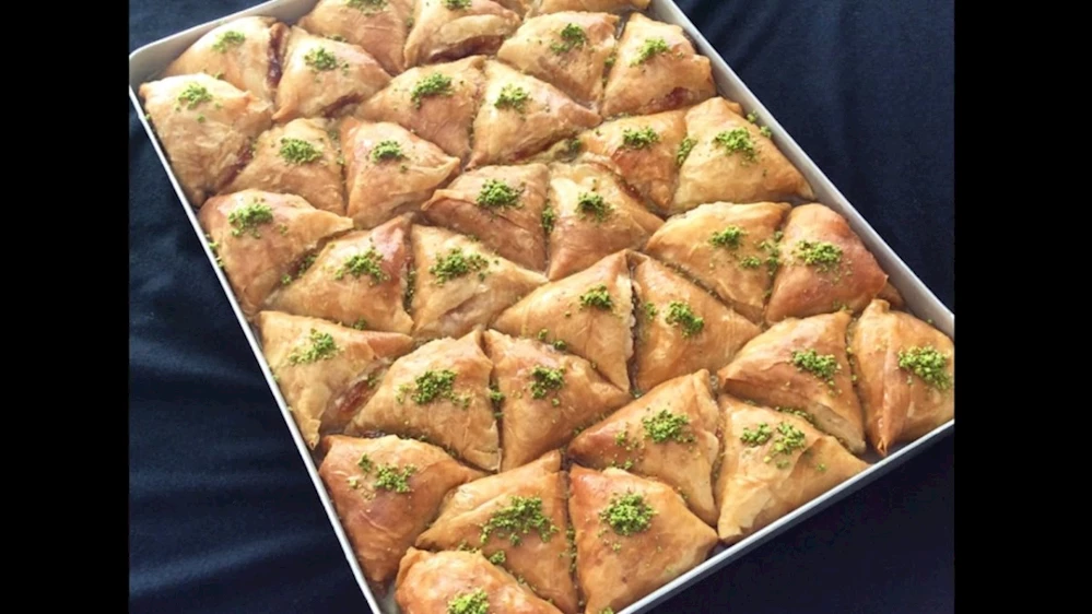 Laz Böreği Nasıl Yapılır? Laz Böreği Tarifi... Laz Böreği Malzemeleri Nelerdir?