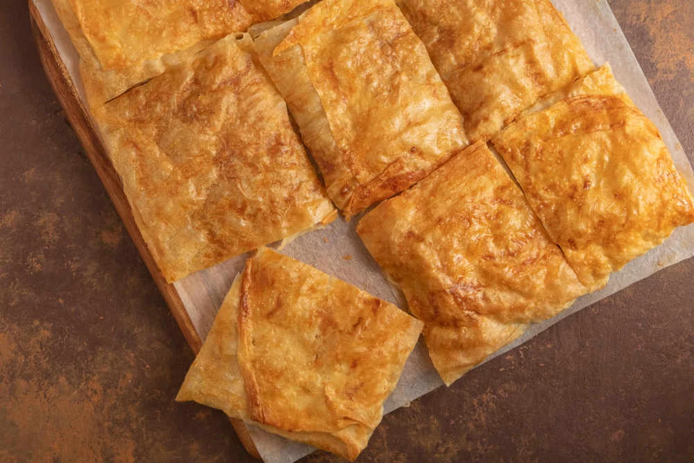 Soğan böreği Nasıl Yapılır? Soğan böreği Tarifi... Soğan böreği Malzemeleri Nelerdir?