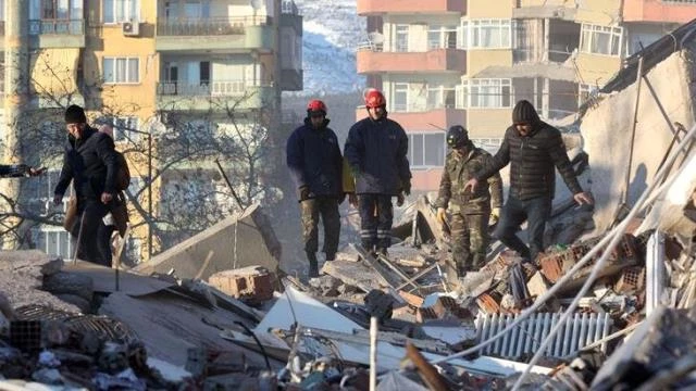 Oturduğunuz Binanın Depreme Dayanıklı Olduğunu Nasıl Anlarsınız? 