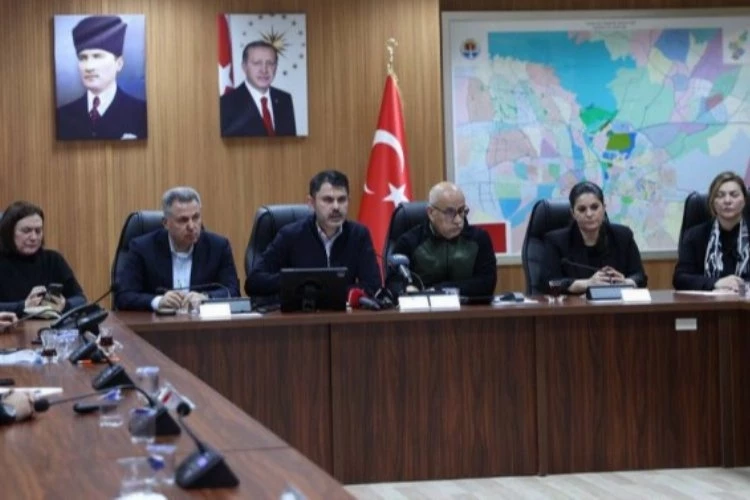 Bakan Murat Kurum: 85 bin bina yıkık ve ağır hasarlı!