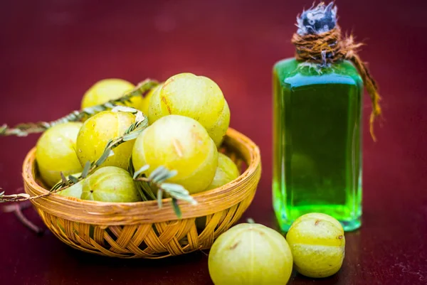 Amla Yağı Nedir? Amla Yağının İçinde Neler Var? Amla Yağının Faydaları Nelerdir?