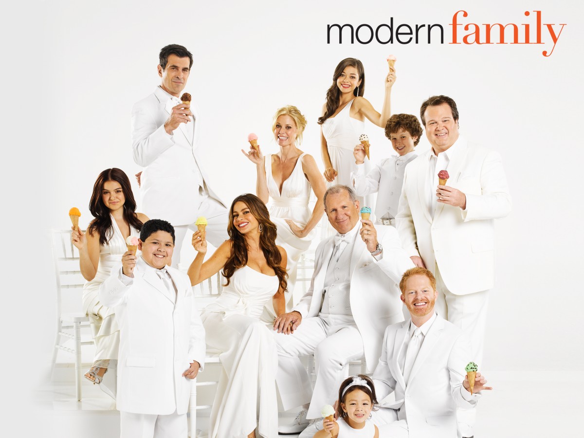 Dizipal Full HD Modern Family 7. sezon 4. bölüm Türkçe altyazı full HD izle!