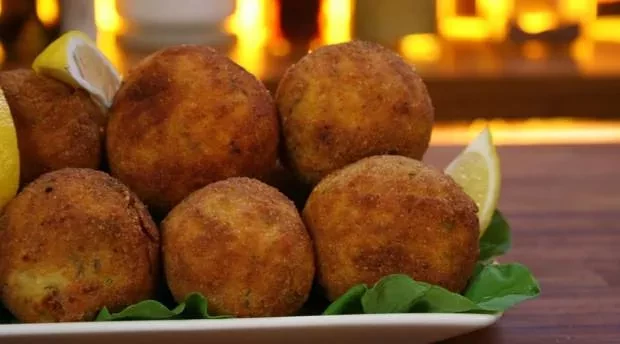 Patates köftesi Nasıl Yapılır? Patates köftesi Tarifi... Patates köftesi Malzemeleri Nelerdir?