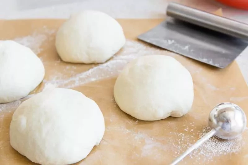 Pizza hamuru Nasıl Yapılır? Pizza hamuru Tarifi... Pizza hamuru Malzemeleri Nelerdir?