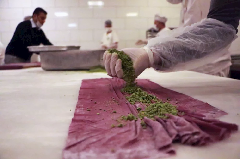 Mor baklava Nasıl Yapılır? Mor baklava Tarifi... Mor baklava Malzemeleri Nelerdir?