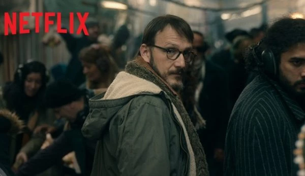 Dizimom1 Sıcak Kafa 1. sezon 4. bölüm izle! Dizimom1 Full HD Sıcak Kafa 1. sezon 4. bölüm HD izle!