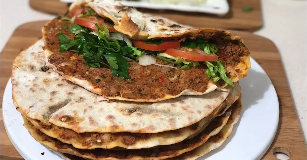 Rüyada lahmacun görmek ne anlama gelir, neye işarettir? Rüyada lahmacun görmenin anlamı nedir?
