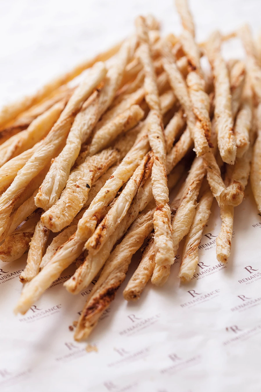 Parmesanlı tuzlu grissini tarifi! Parmesanlı tuzlu grissini nasıl yapılır, gerekli malzemeler neler?