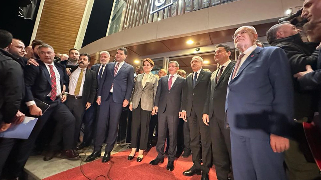 Altılı Masa 