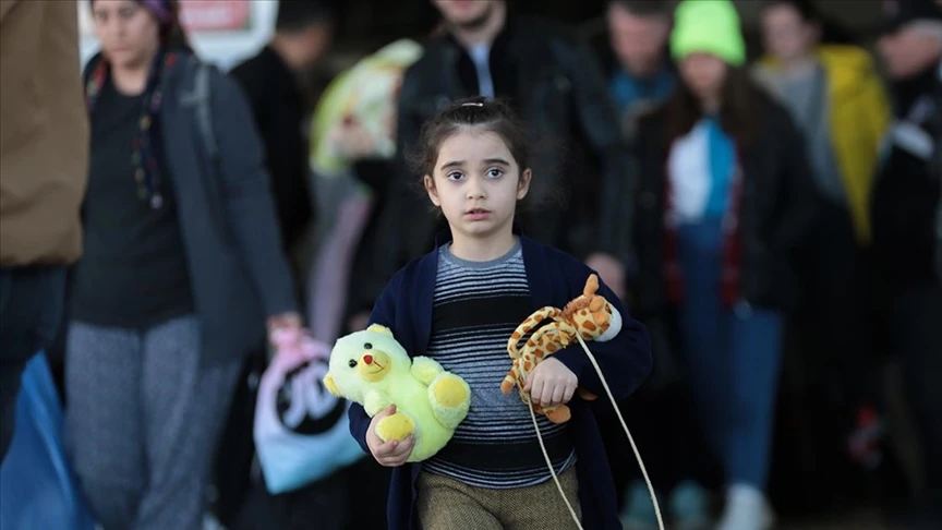 Depremzedeler Kaldıkları Otellerden Çıkarılıyor!