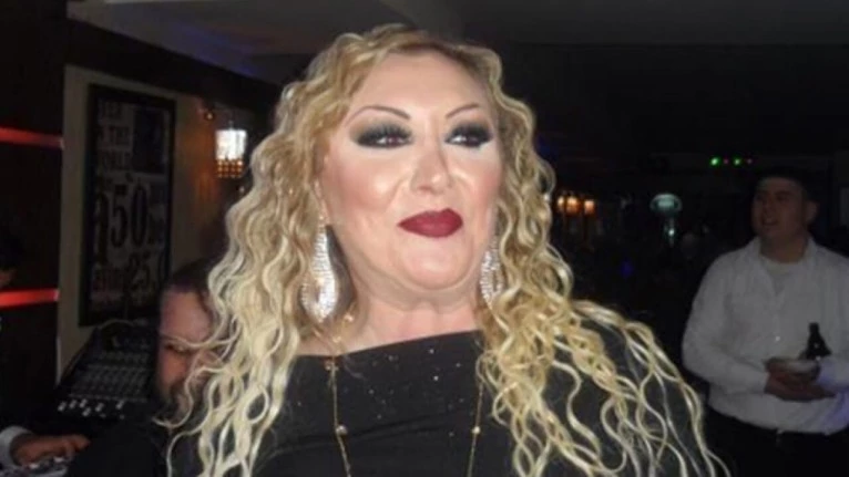 Arabeskin Kraliçesi Güllü