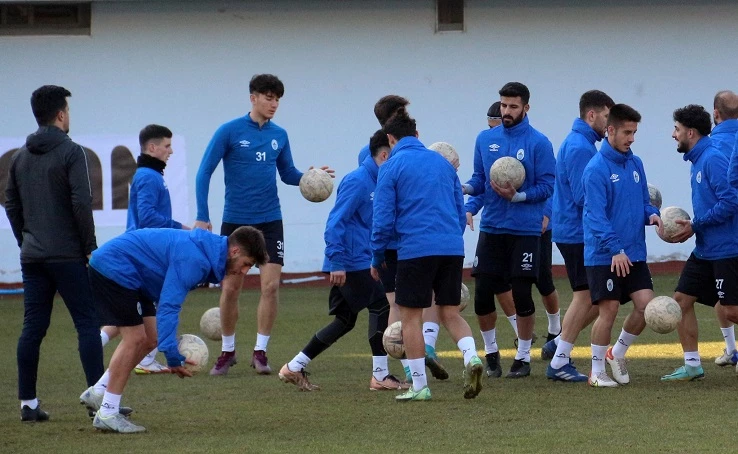 Pazarspor Moral Arıyor