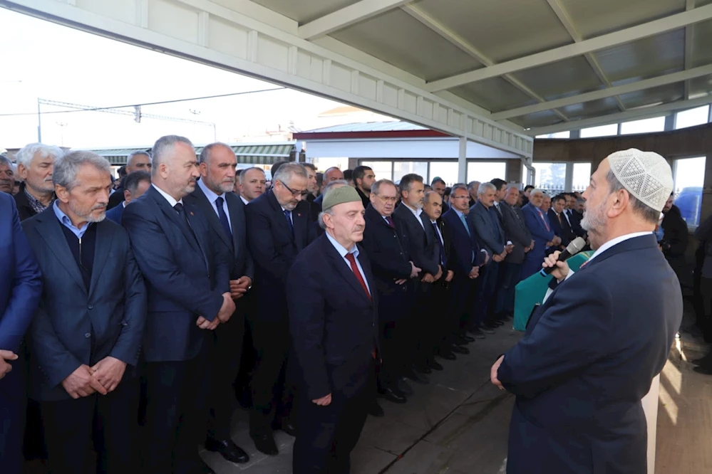 Eski Gençlik ve Spor Bakanı Suat Kılıç