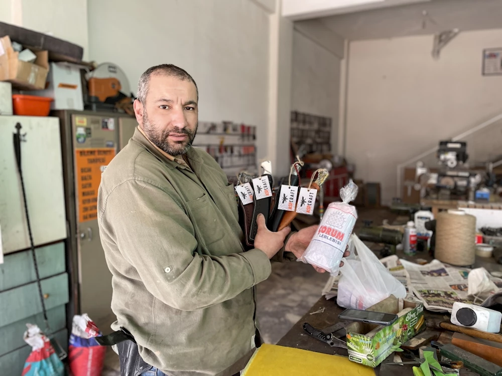 Depremzedeler için satışa çıkarılan koleksiyonluk 7 bıçak 25 bin liradan alıcı buldu