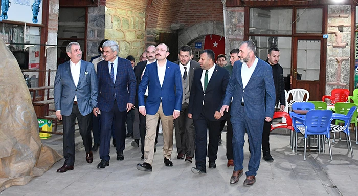 Ticaret Bakanı Muş, Vezirköprü ilçesinde iftar programına katıldı