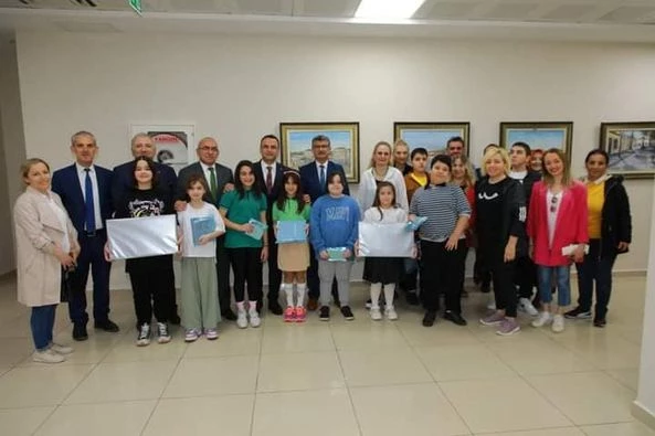 DERECEYE GİREN ÖĞRENCİLERİN ÖDÜLLERİ TAKTİM EDİLDİ