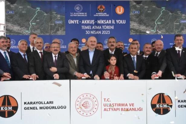 Bakan Karaismailoğlu, 1 milyar litre akaryakıt tasarrufu sağlandı