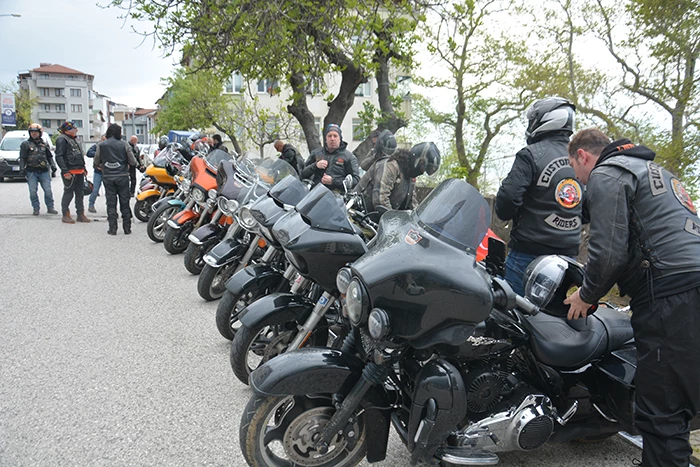 Motosiklet tutkunları Akçakoca