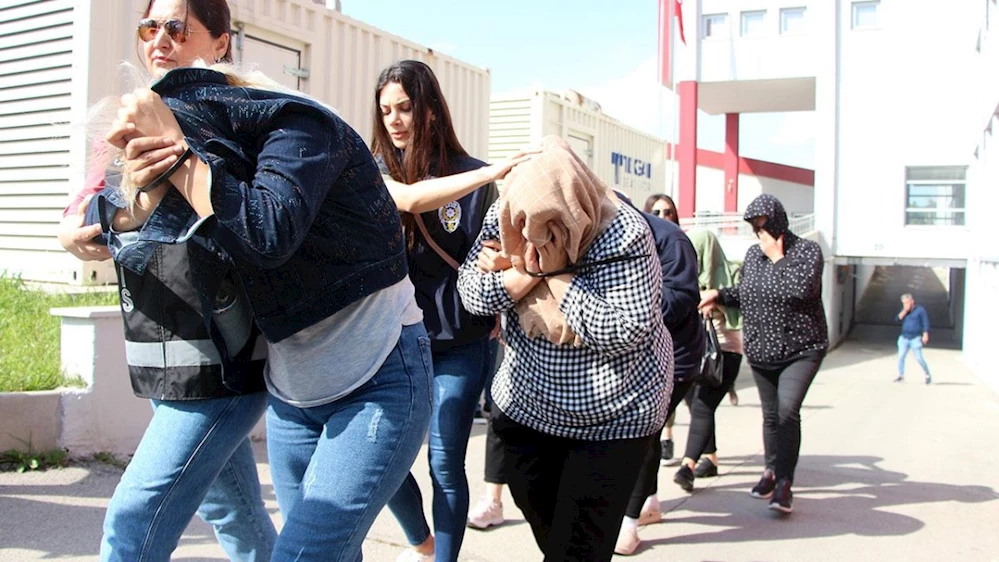 Hayali yağ satışıyla Fransız ve Arap iş insanlarını 150 milyon TL dolandırdılar