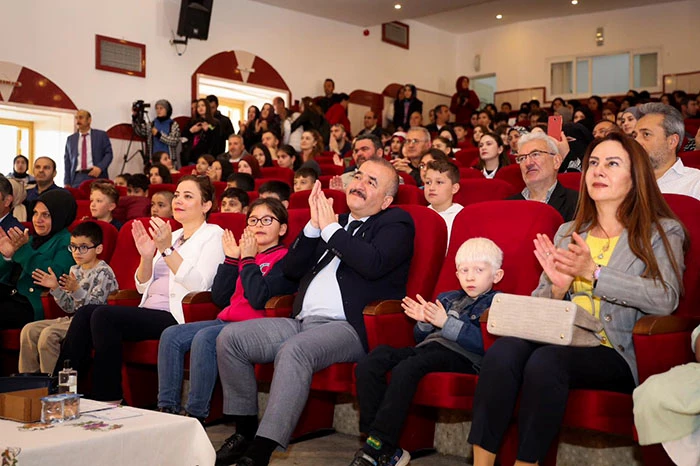 Tokat Valisi Numan Hatipoğlu, özel çocuklar konserine katıldı