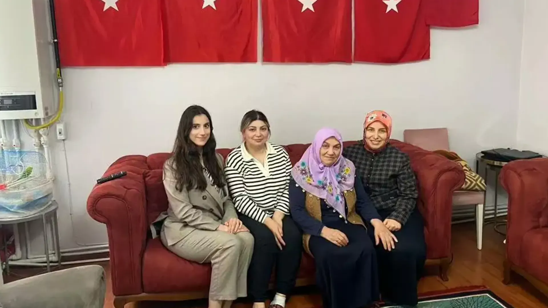 Trabzon’da Anneler Gününde şehit anneleri ziyaret edildi.