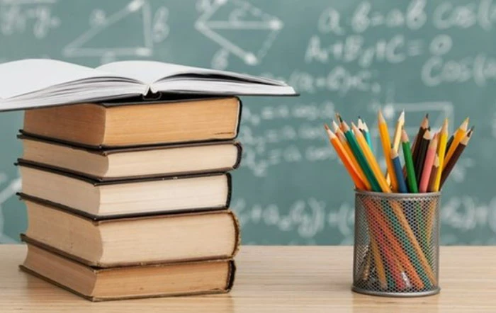 Rüyada Ders Çalışmak Ne demek? Rüyada Ders Dinlediğini Görmek Ne Anlama Geliyor?