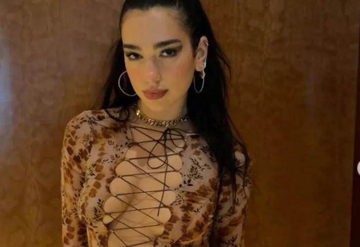 Dua Lipa kendisinden 14 yaş büyük sevgilisiyle paylaşım yaptı! 