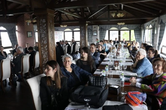 “Sağlıklı Toplumsal Gelişim İçin Farkındalık Yaratıyoruz”