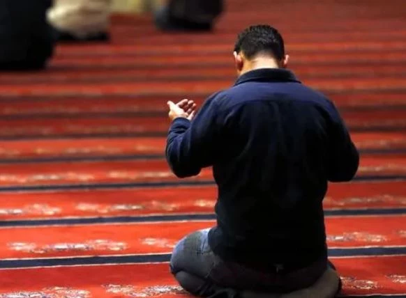 Rüyada Namaz Kılmak Ne Anlama Gelir?  Namaz Kılan Birini Görmek Ne Anlama Gelir?