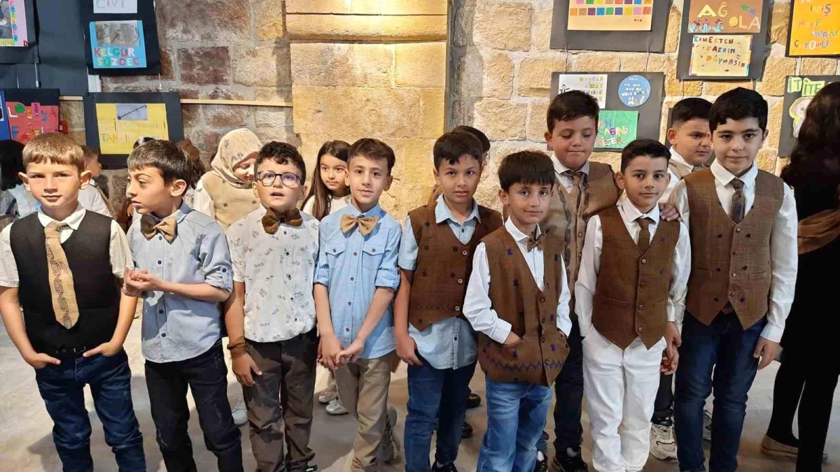 https://www.sondakika.com/kultur-sanat/haber-bayburt-ta-koridordan-kulturumuze-etwinning-projes-15985381/