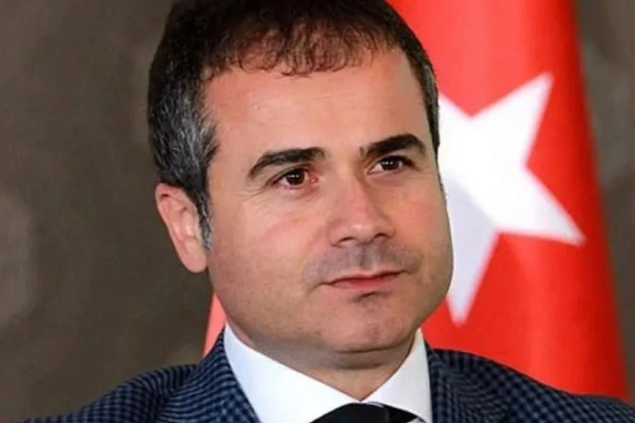 Eski Bakan  AK Parti
