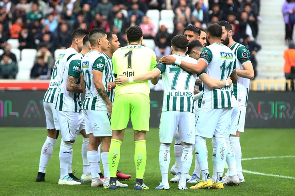 24’ÜNE KADAR ÇOTANAKLAR’DA OYUNCU KALMAYACAK