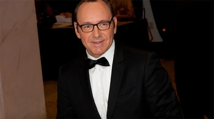 Kevin Spacey dört erkeğe cinsel saldırıdan yargılanıyor!