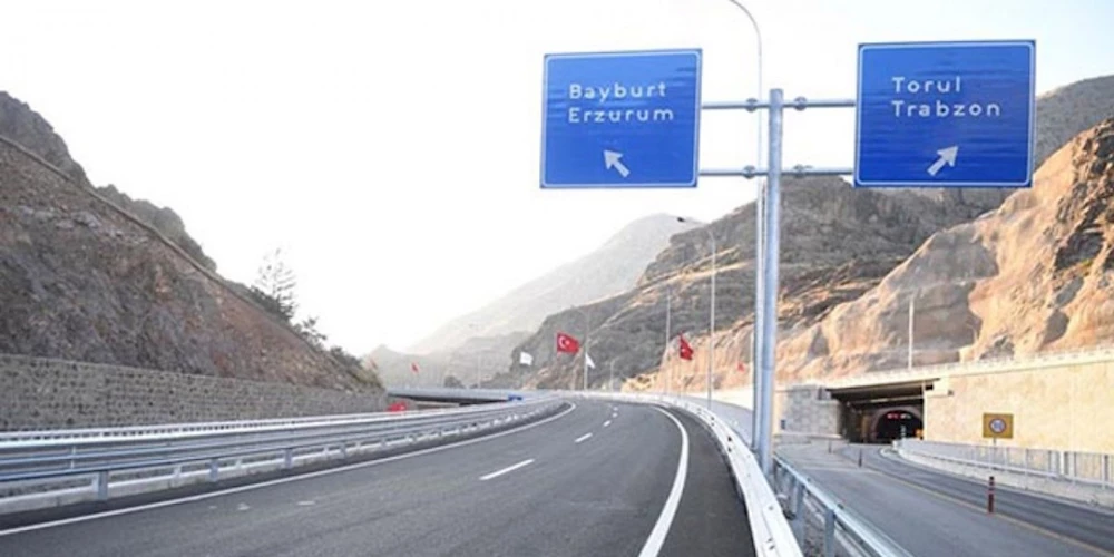 Gümüşhane-Bayburt yolunda çalışma